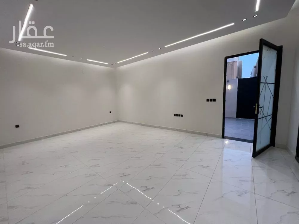 6 bedroom floor in Al Munsiyah 13