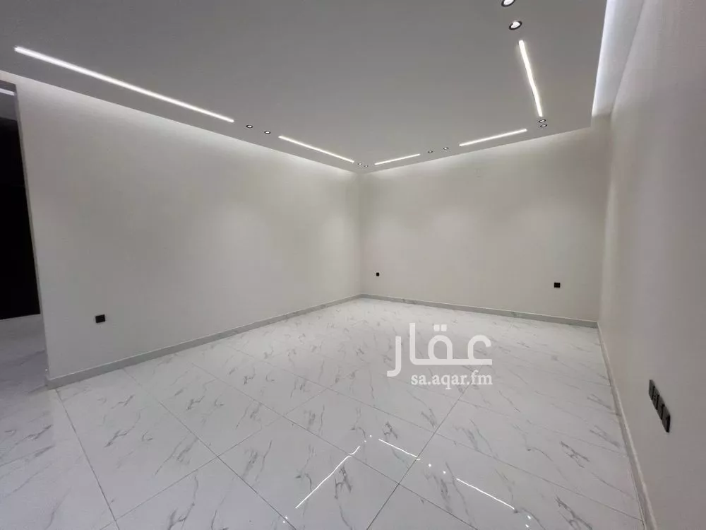 6 bedroom floor in Al Munsiyah 9