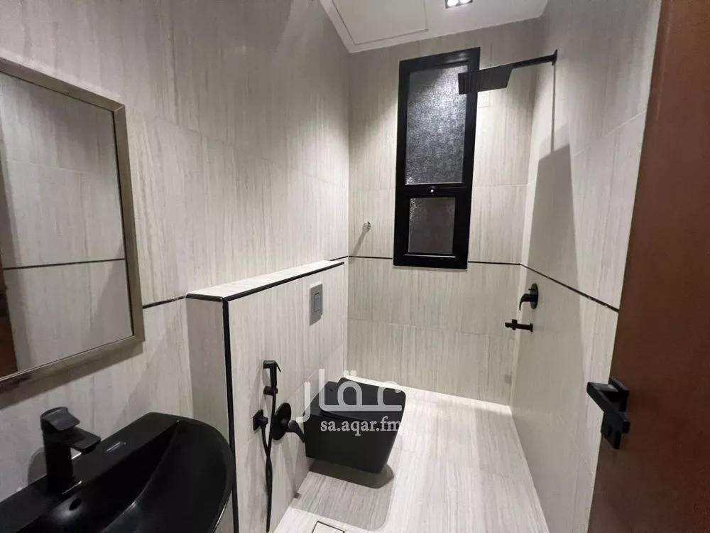 5 bedroom floor in Al Khaleej 12