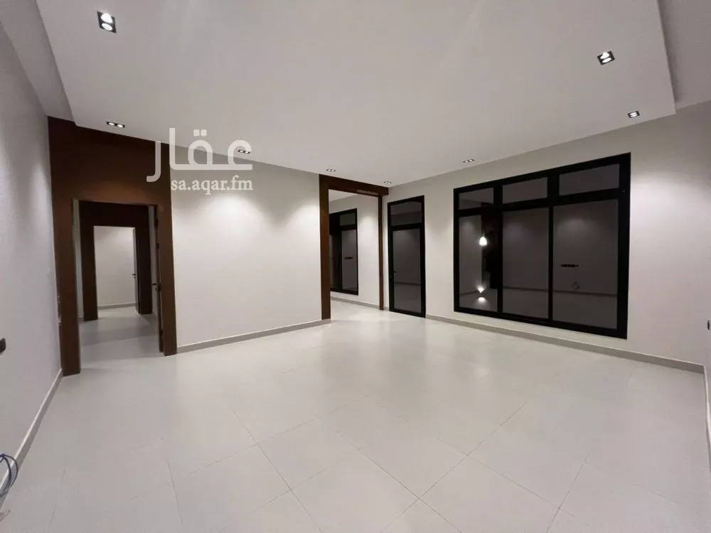 5 bedroom floor in Al Khaleej 4