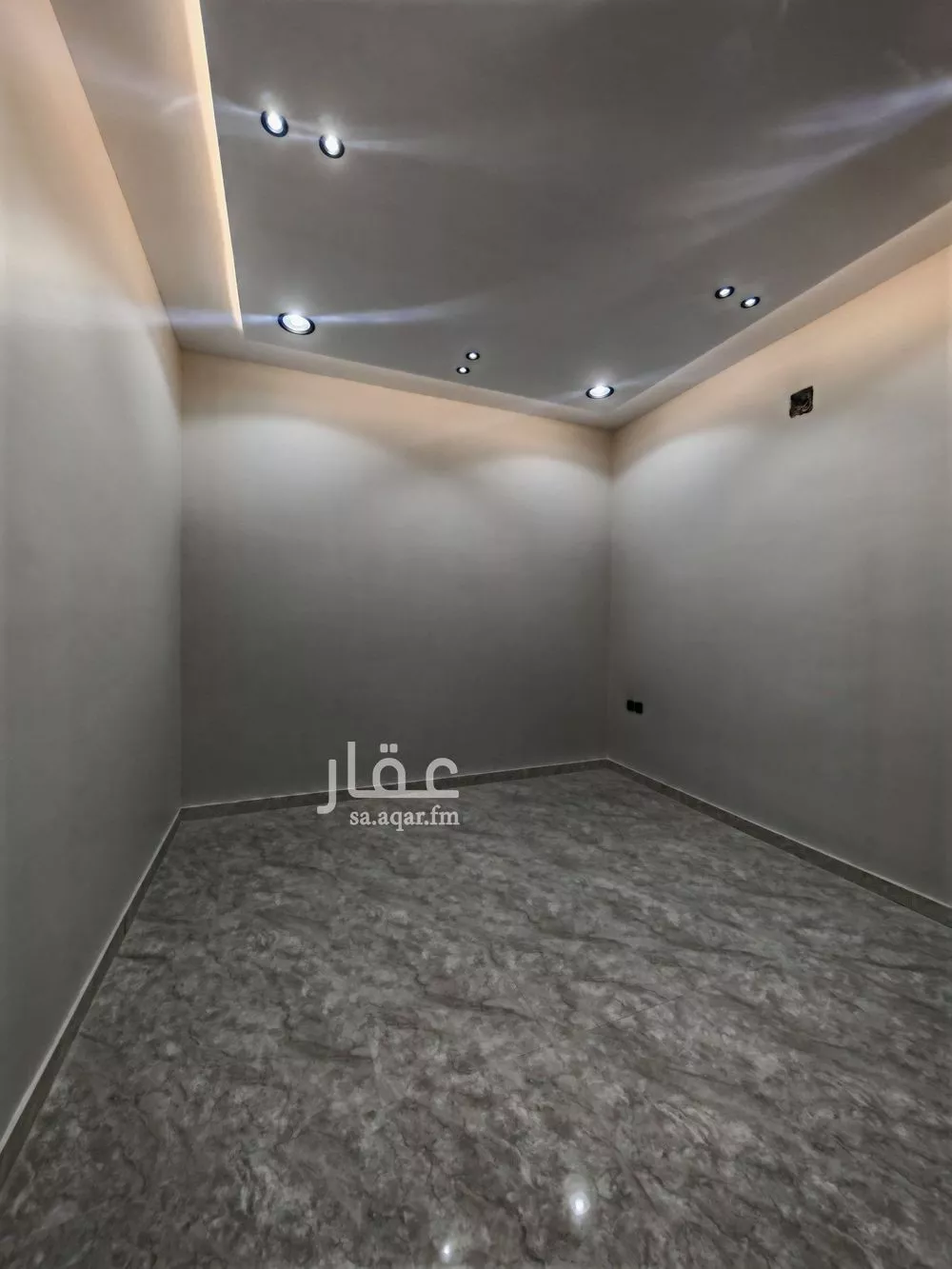 5 bedroom floor in Dhahrat Namar 12