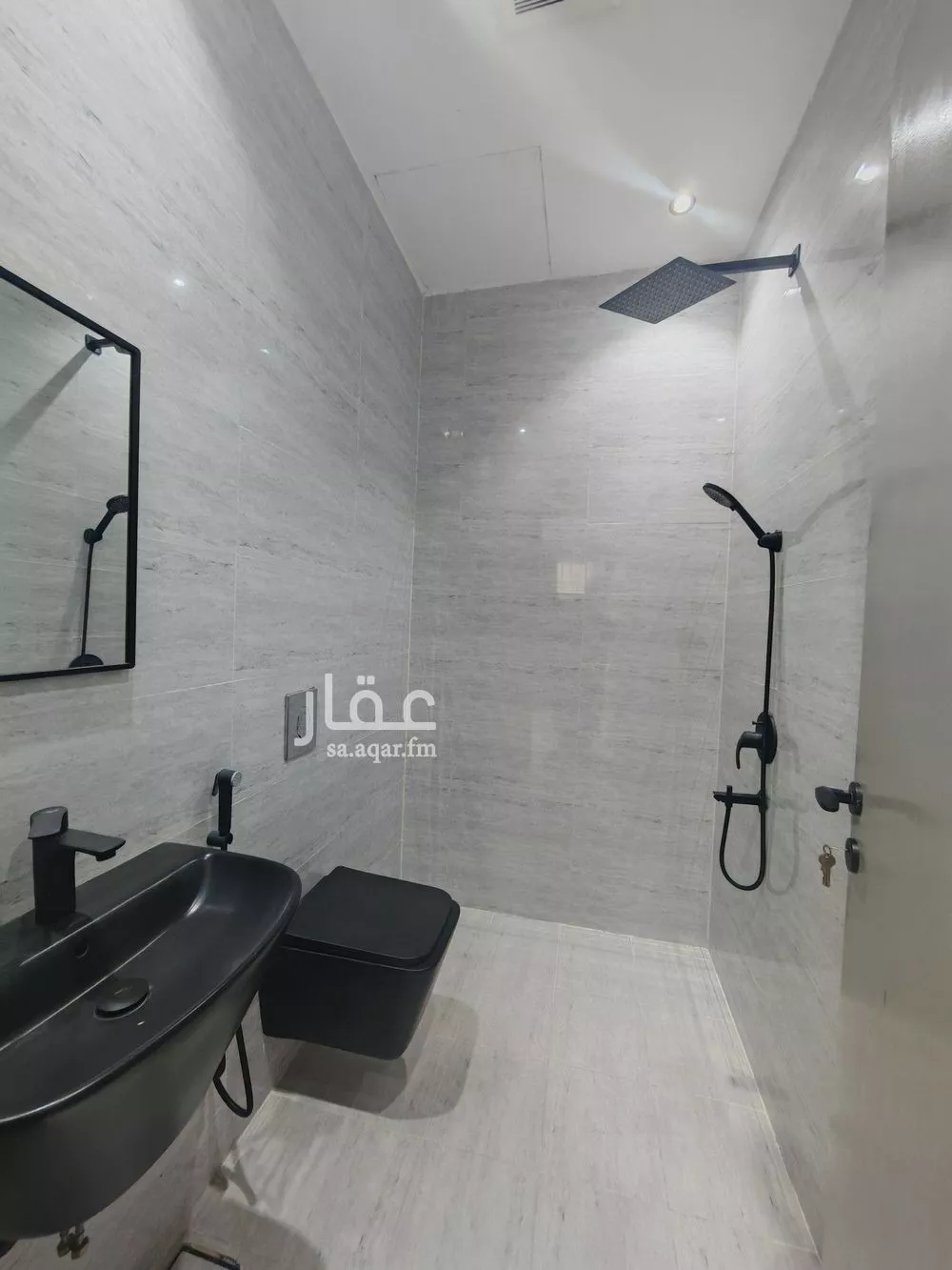 5 bedroom floor in Dhahrat Namar 9
