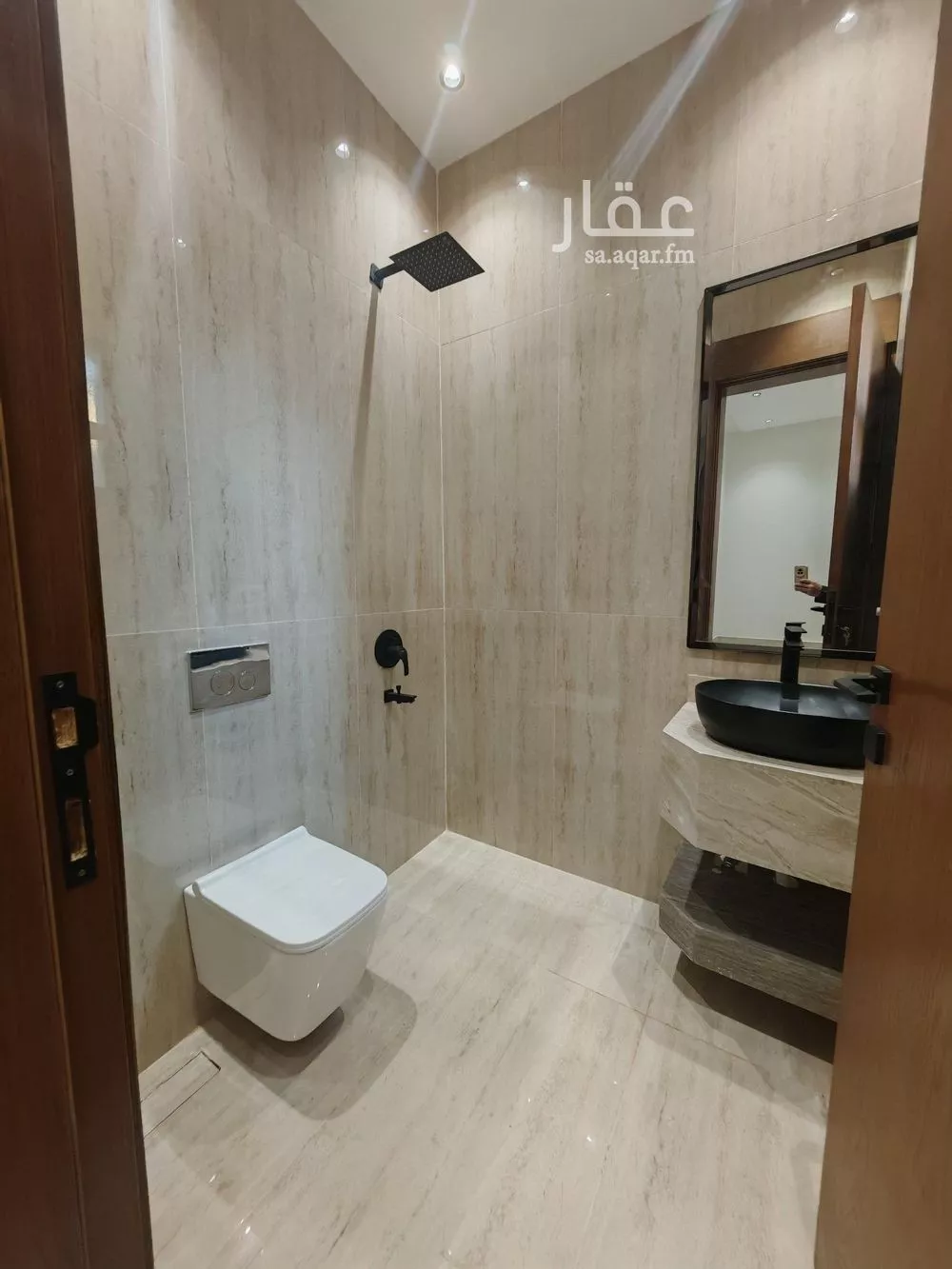 4 bedroom floor in Dhahrat Namar 11