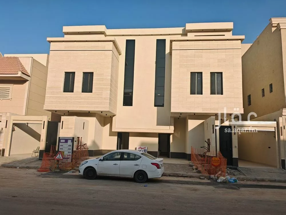 4 bedroom floor in Dhahrat Namar 3