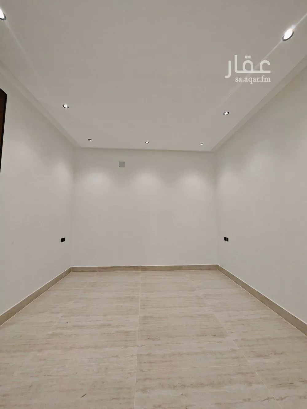 4 bedroom floor in Dhahrat Namar 10