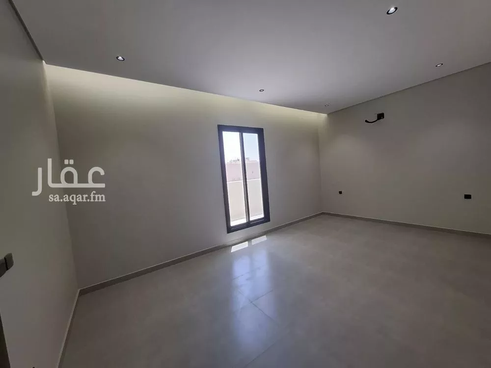 4 bedroom floor in Al Rimal 8