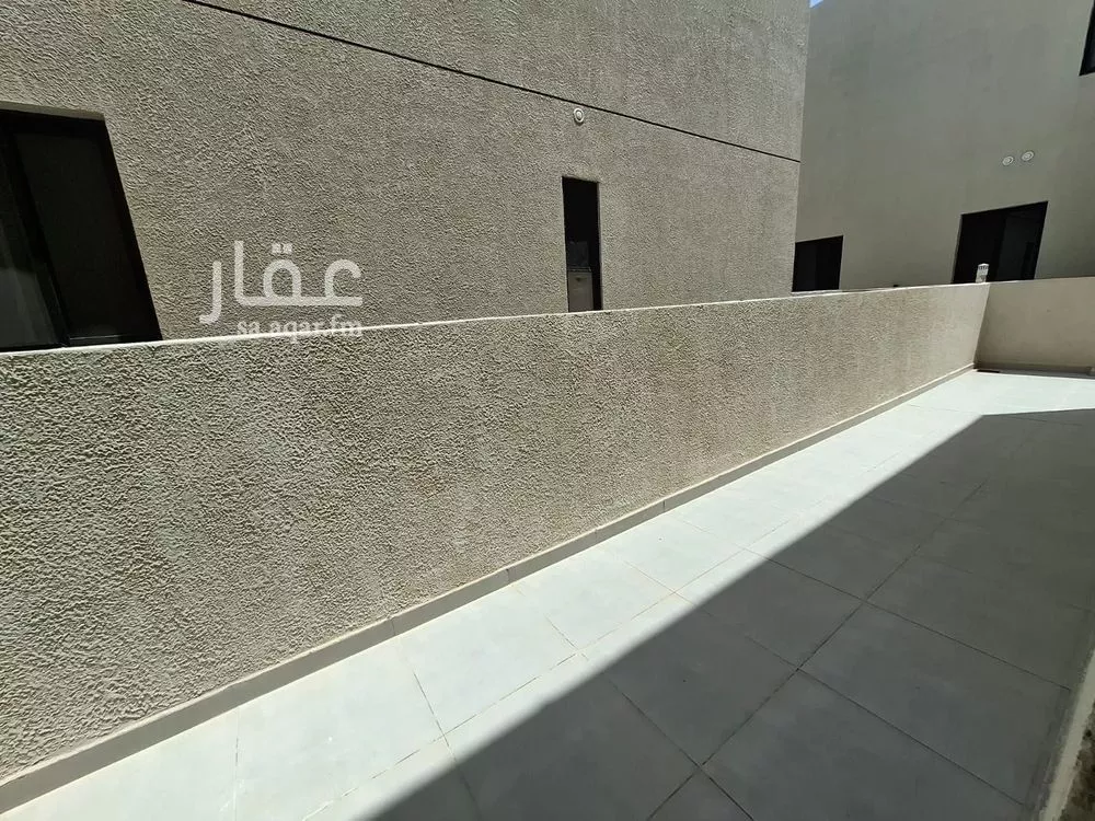 4 bedroom floor in Al Rimal 9