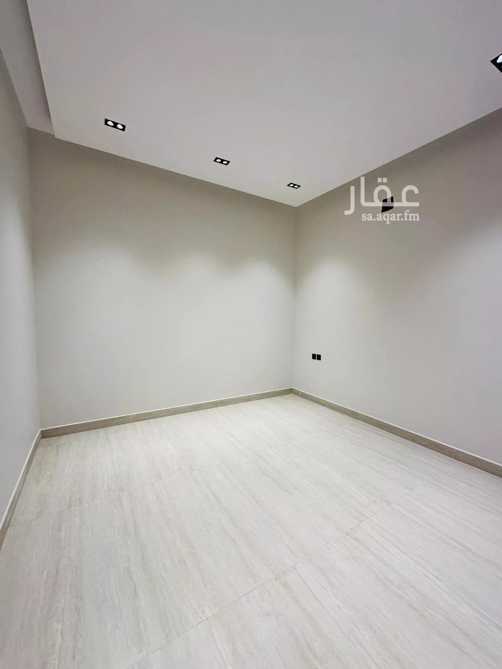 3 bedroom floor in Al Quds 18
