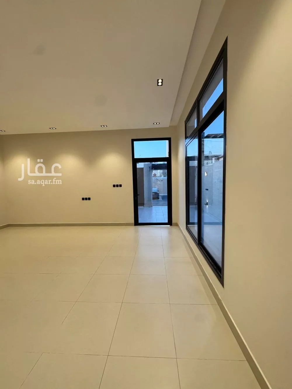 5 bedroom floor in Al Khaleej 7