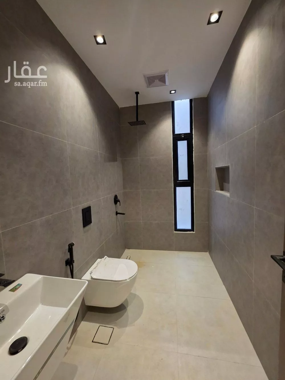 دور 6 غرف في الرمال 11