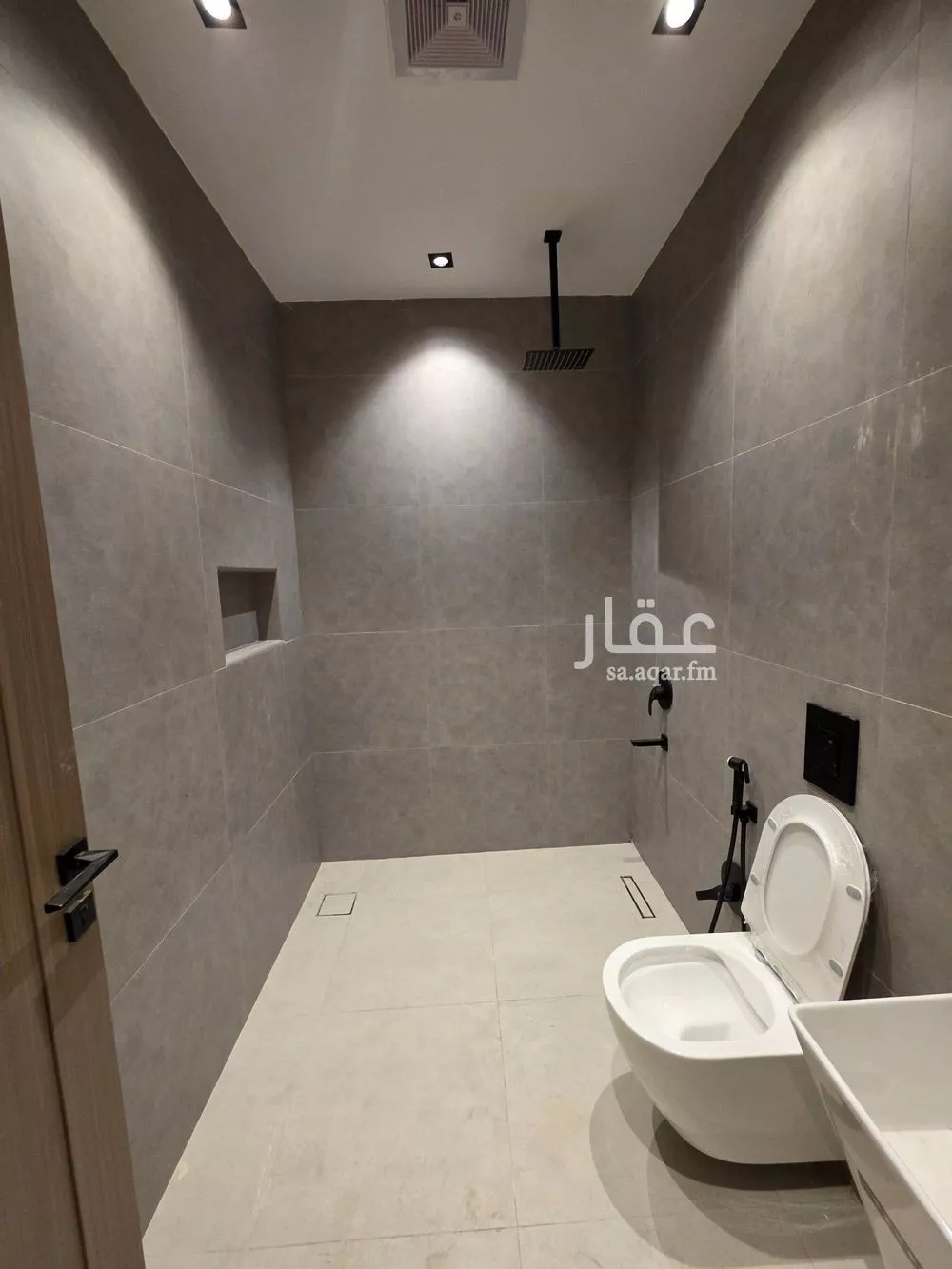 دور 6 غرف في الرمال 12
