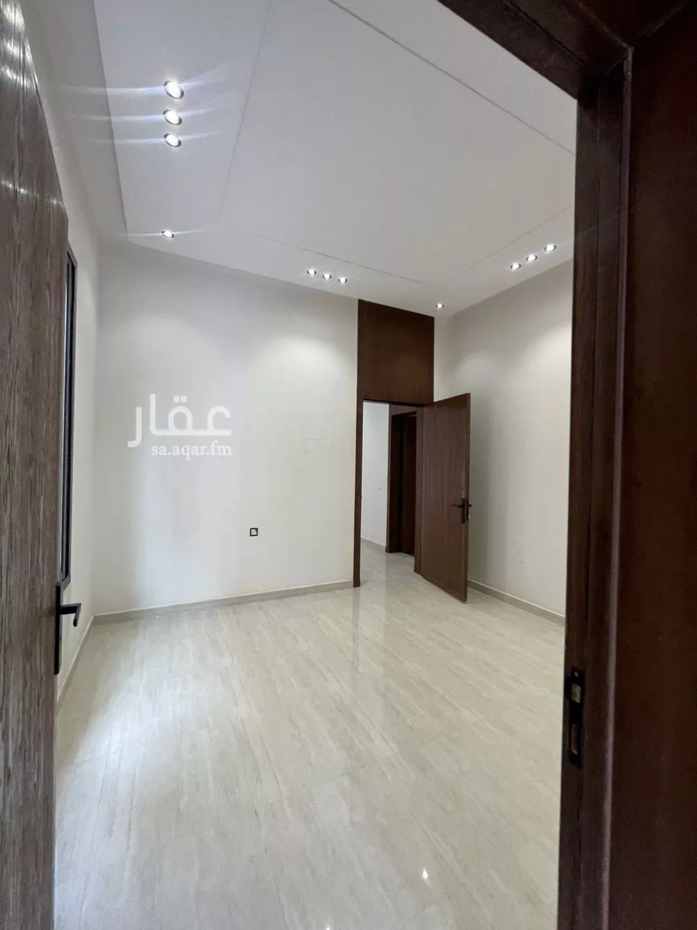 3 bedroom floor in Al Hazm 14