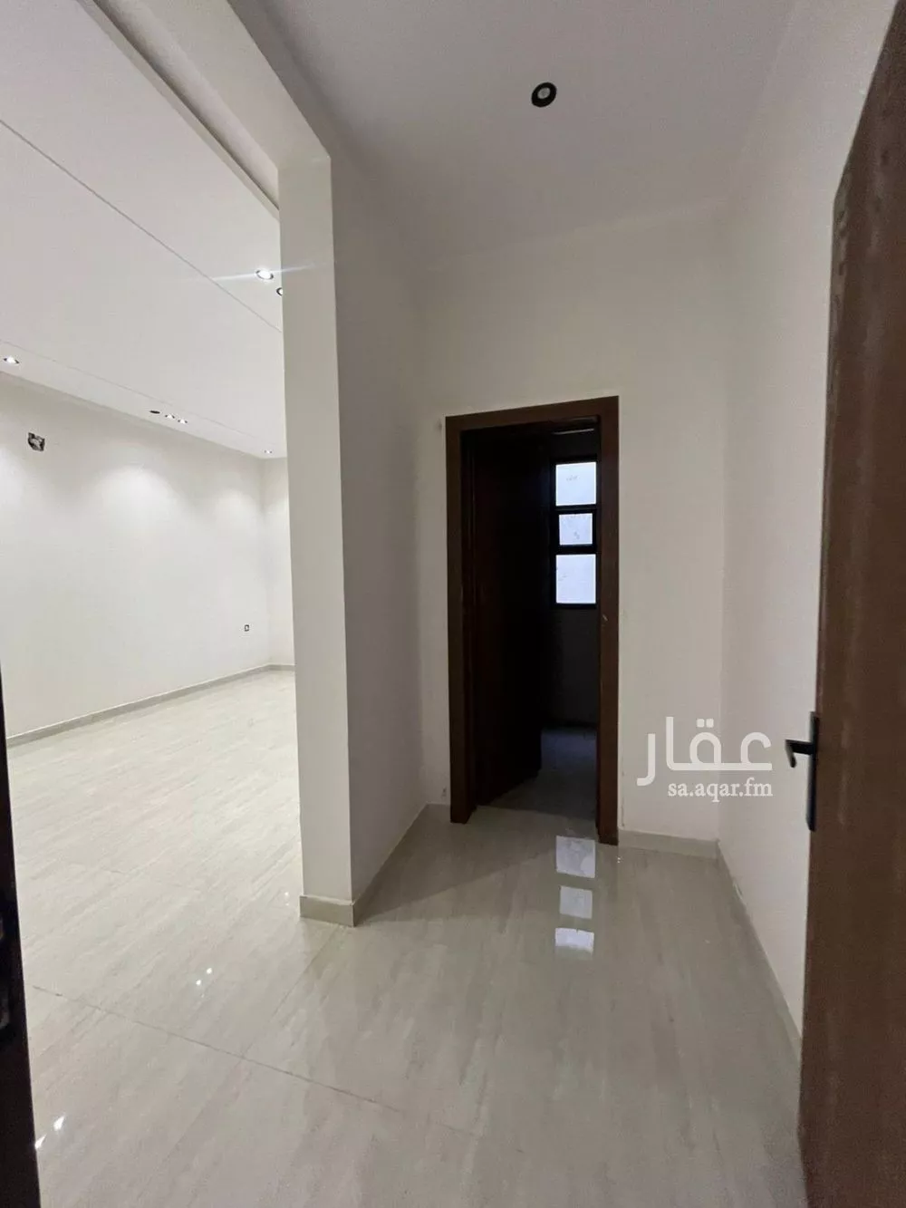 3 bedroom floor in Al Hazm 8