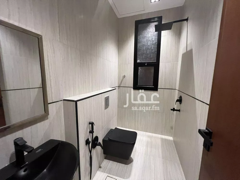 5 bedroom floor in Al Khaleej 2