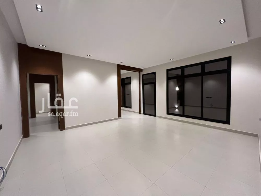 5 bedroom floor in Al Khaleej 11