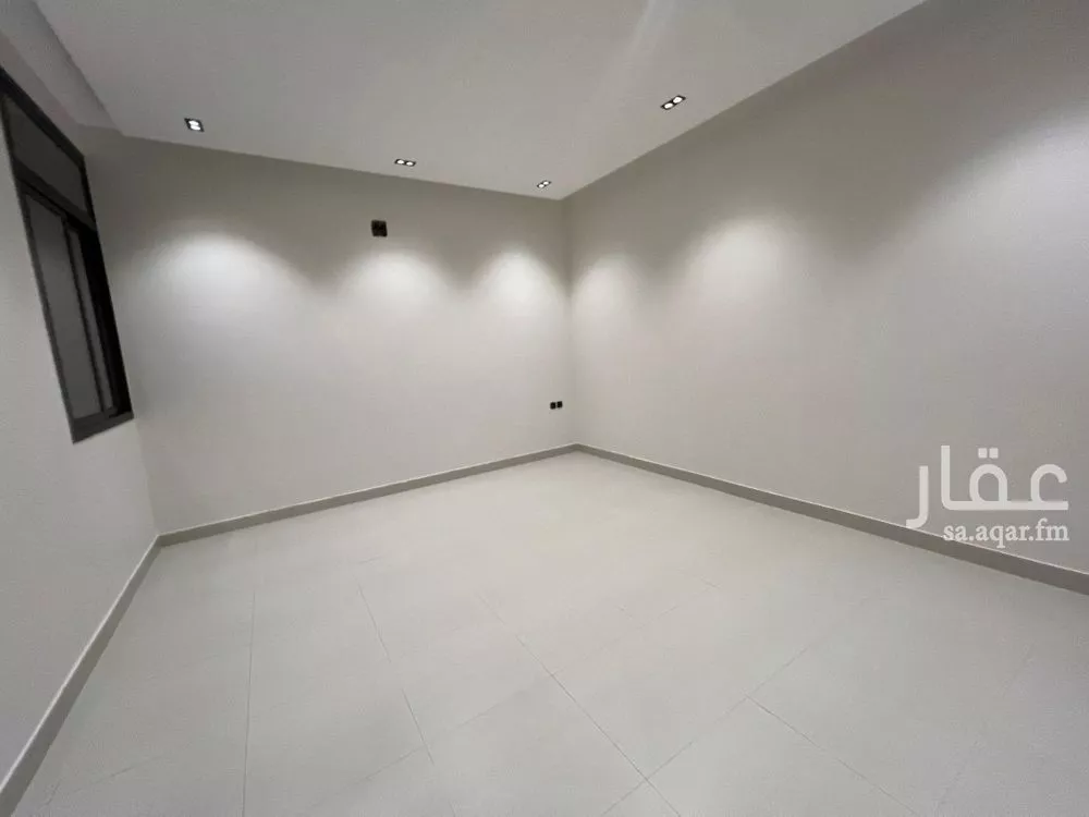5 bedroom floor in Al Khaleej 15