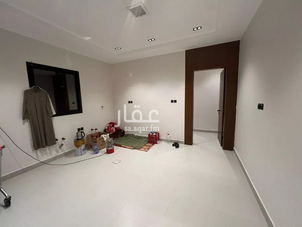 5 bedroom floor in Al Khaleej 5