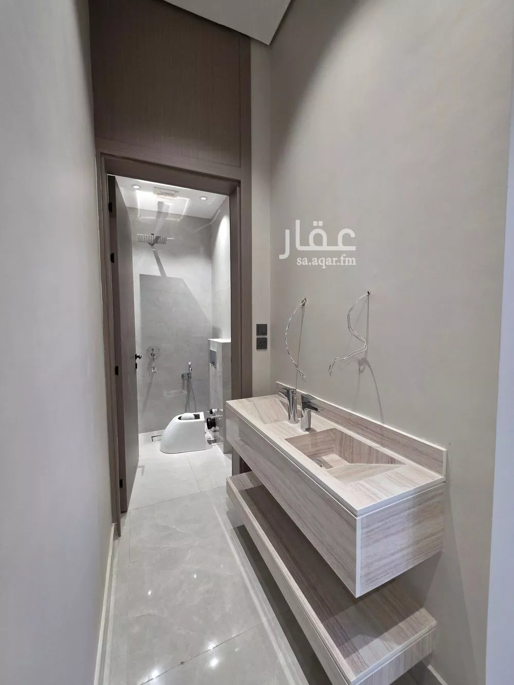 5 bedroom floor in Al Maizilah 15