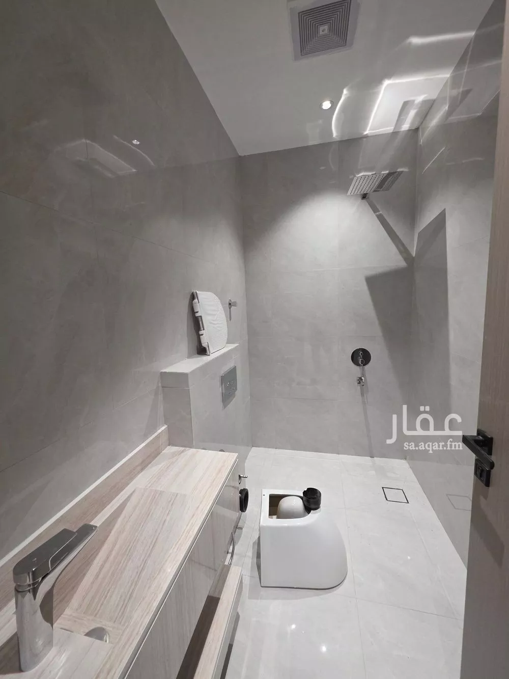 5 bedroom floor in Al Maizilah 19