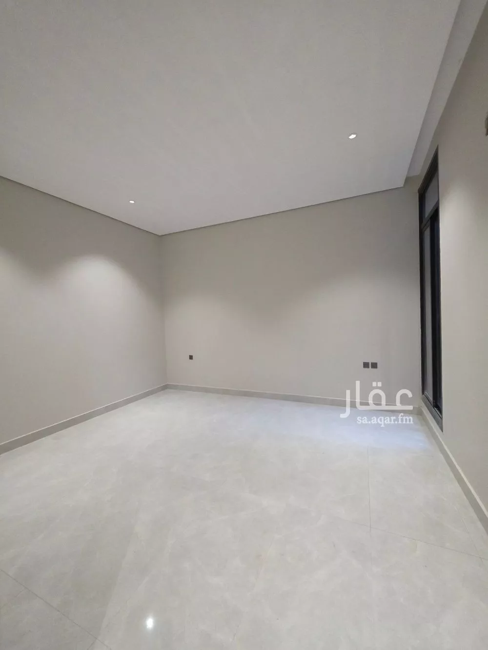 5 bedroom floor in Al Maizilah 20