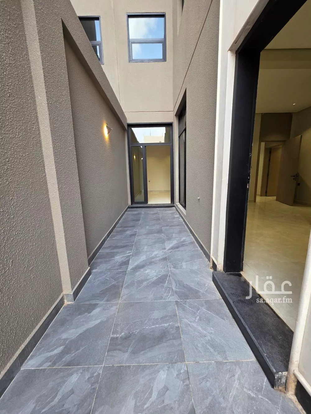 5 bedroom floor in Al Maizilah 6