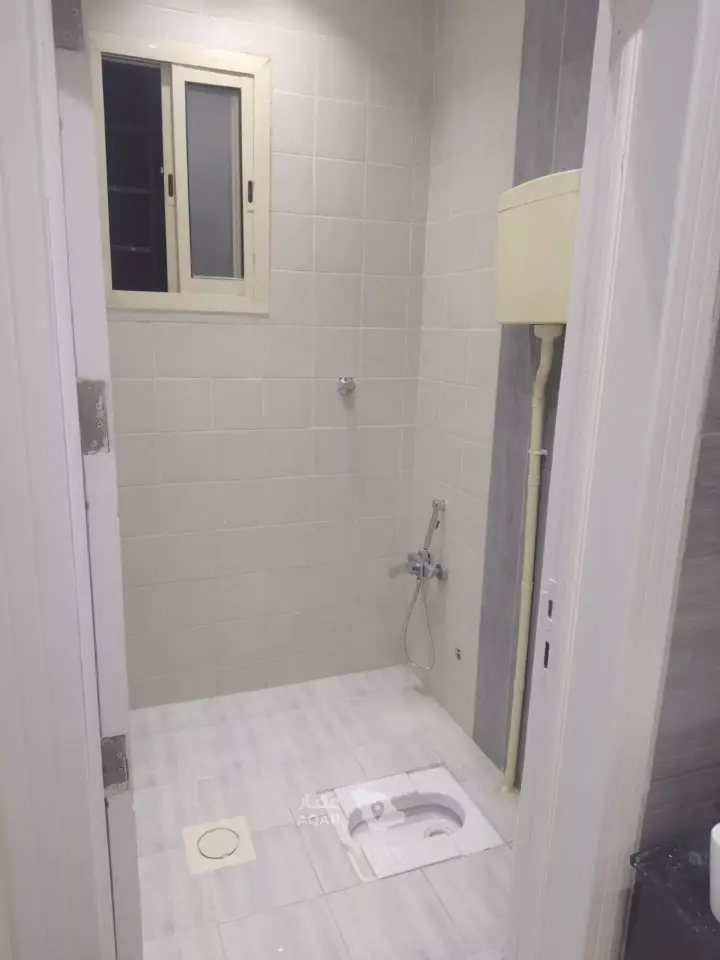 3 bedroom apartment in Ishbiliyah, Riyadh 9