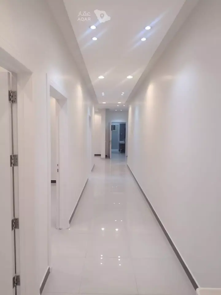 3 bedroom apartment in Ishbiliyah, Riyadh 5