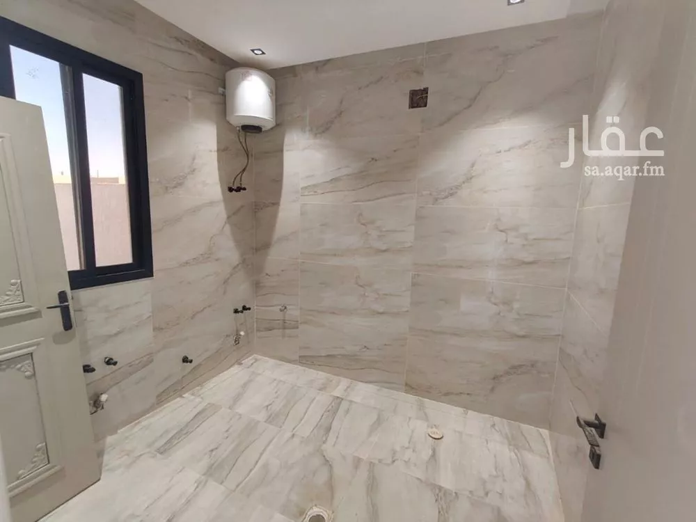 4 bedroom floor in Badr 13