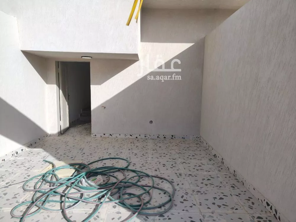 4 bedroom floor in Badr 3