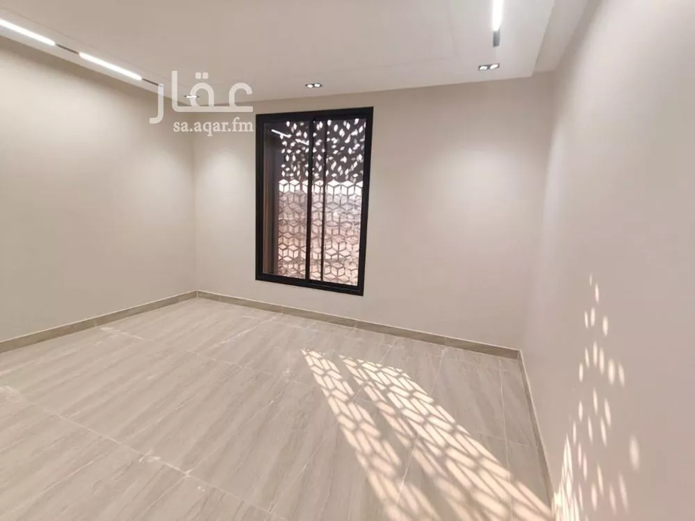 4 bedroom floor in Badr 4