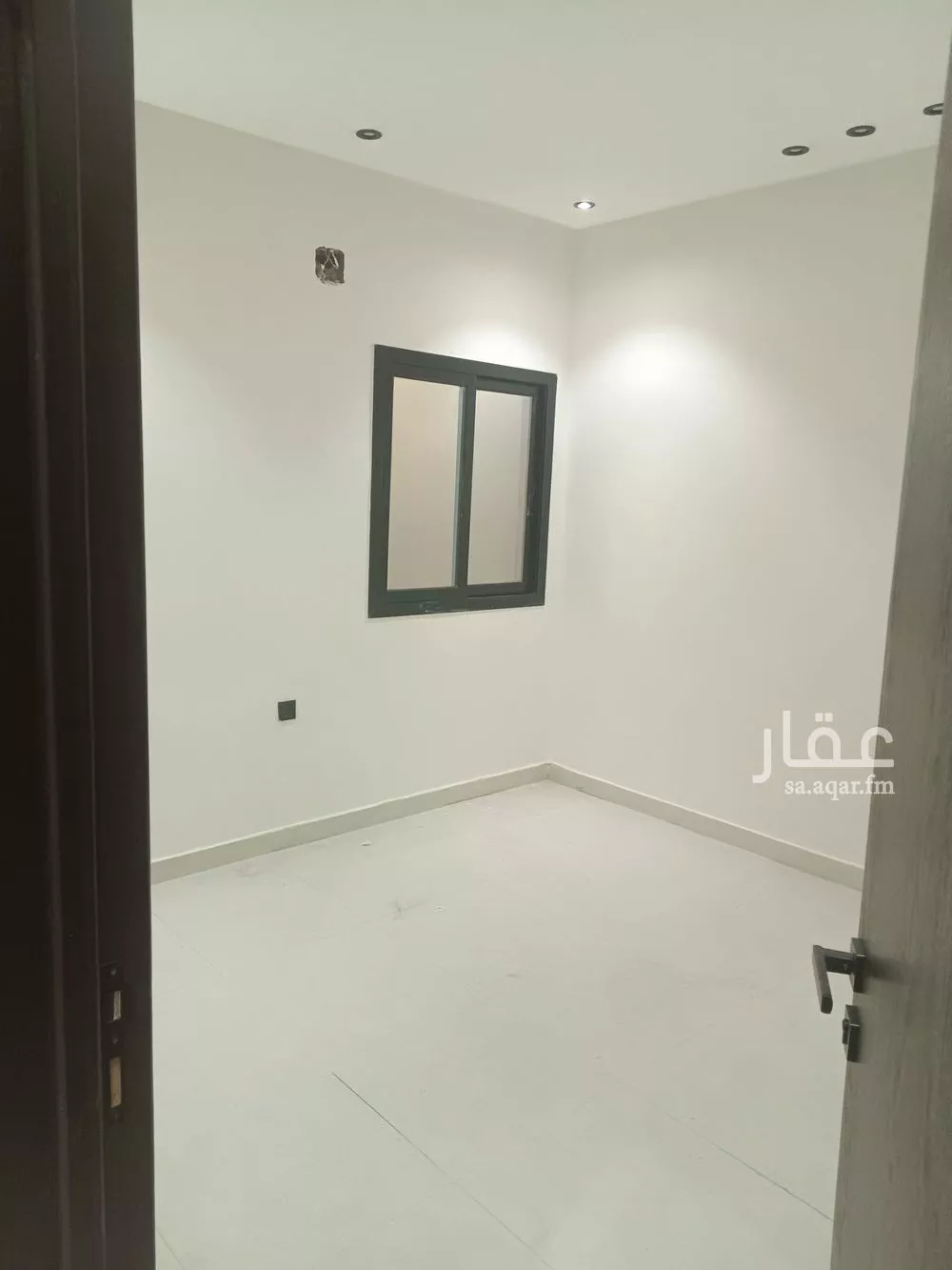 3 bedroom floor in As Suwaidi 12
