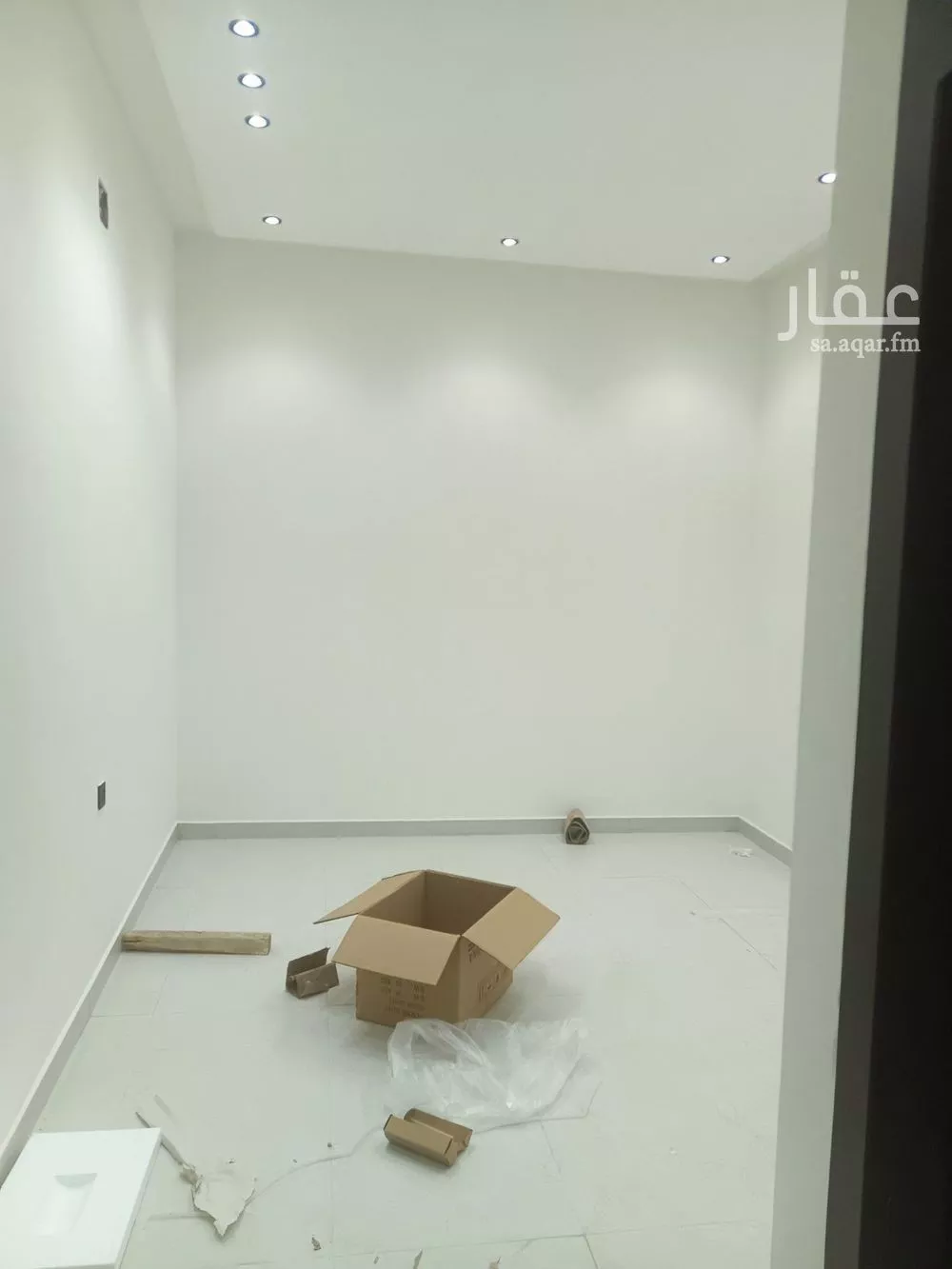 3 bedroom floor in As Suwaidi 4