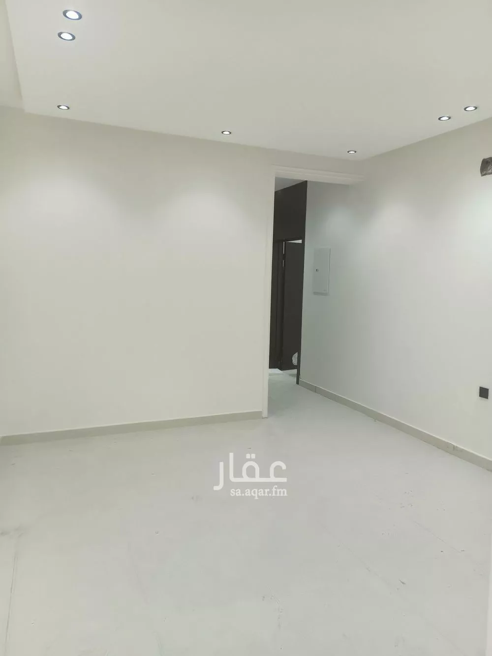 3 bedroom floor in As Suwaidi 8