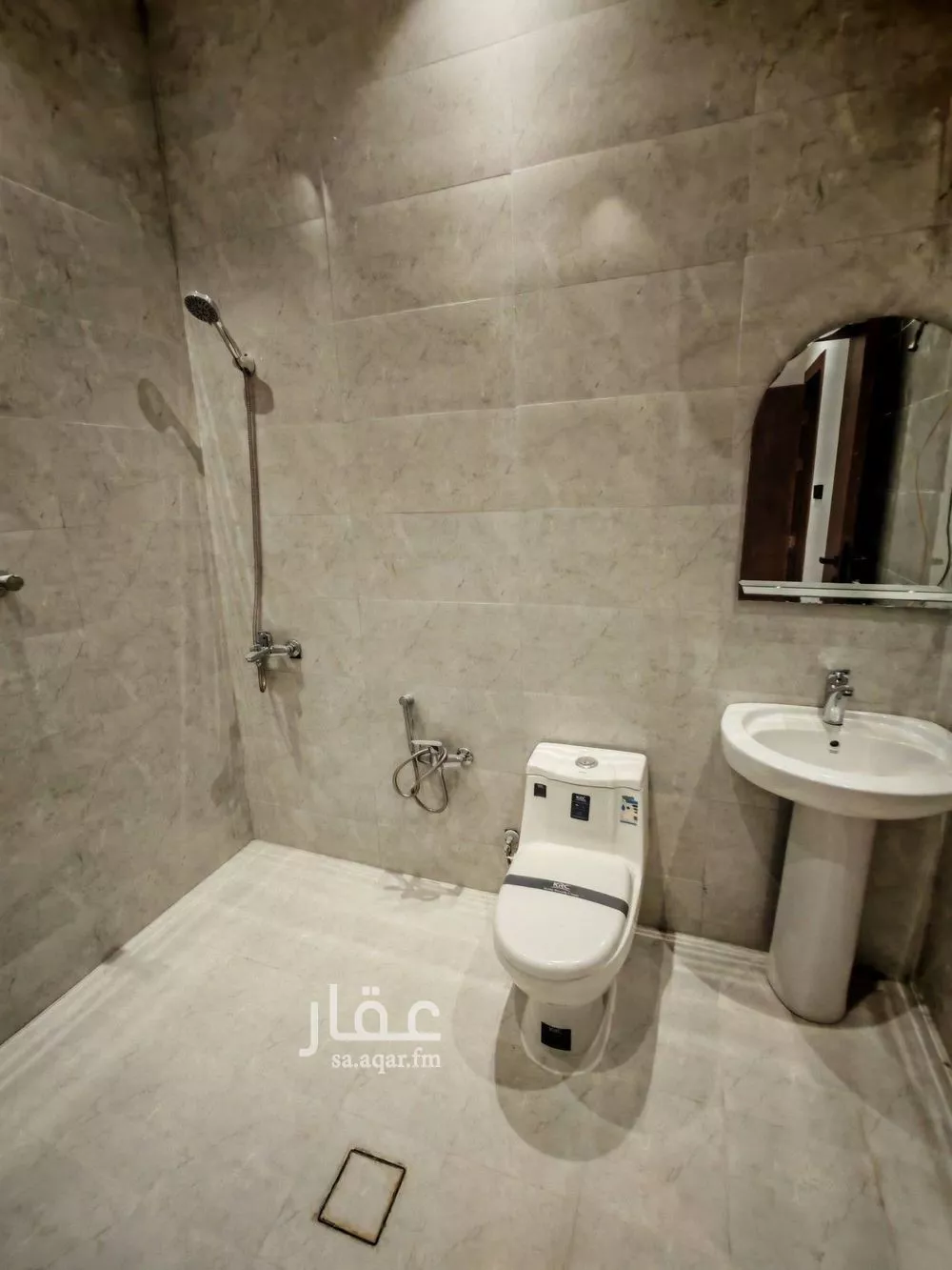 دور 6 غرف في الجنادرية 21