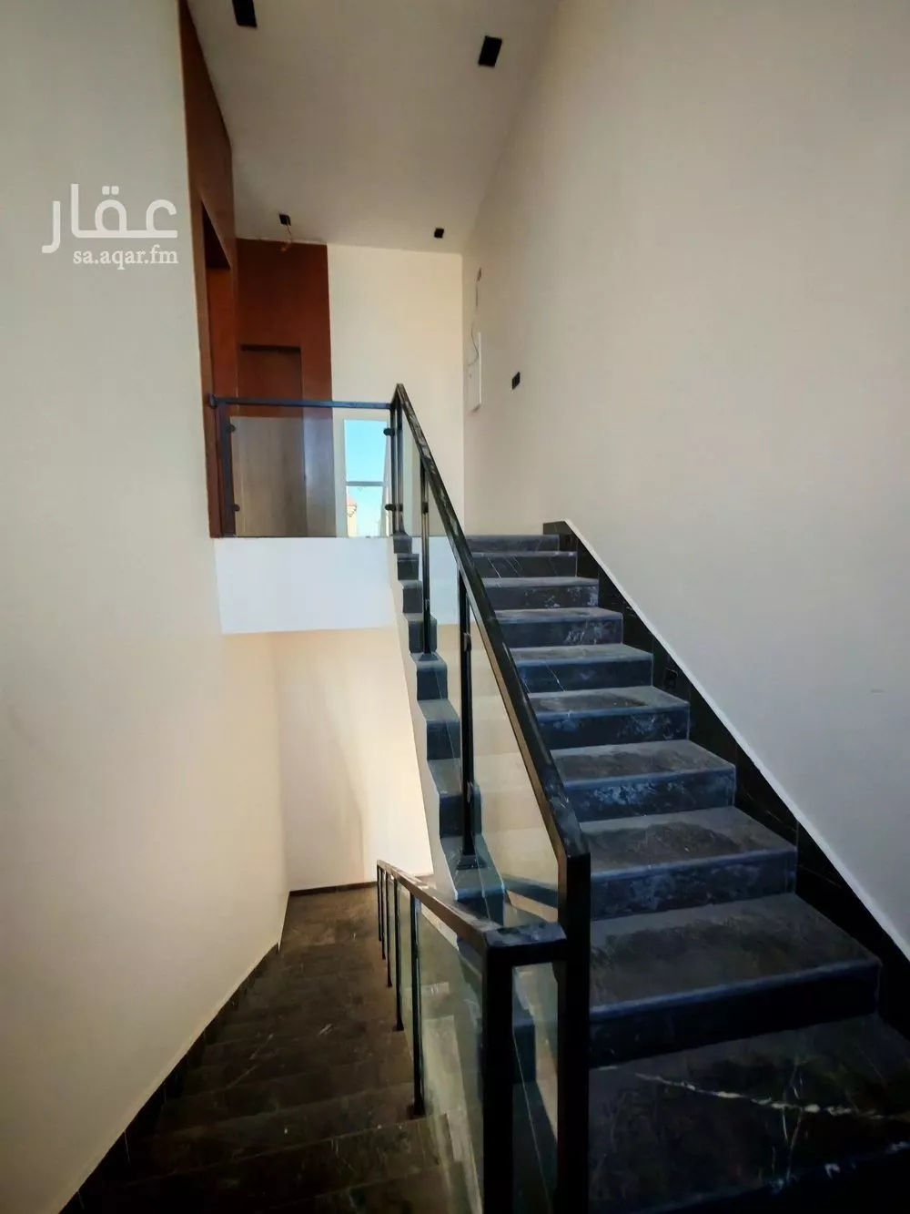 5 bedroom floor in Al Khaleej 19