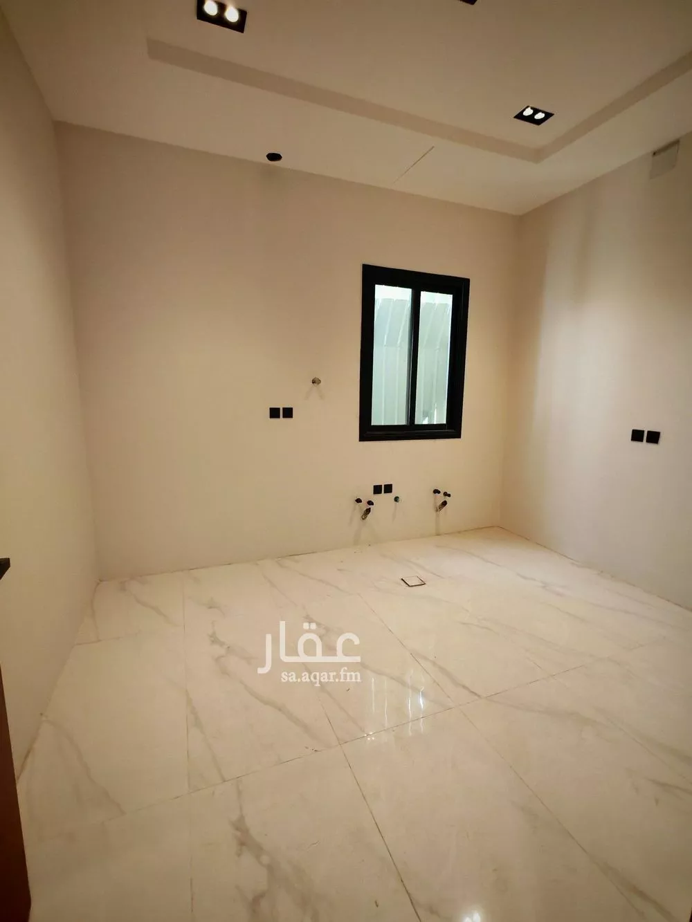 5 bedroom floor in Al Khaleej 6