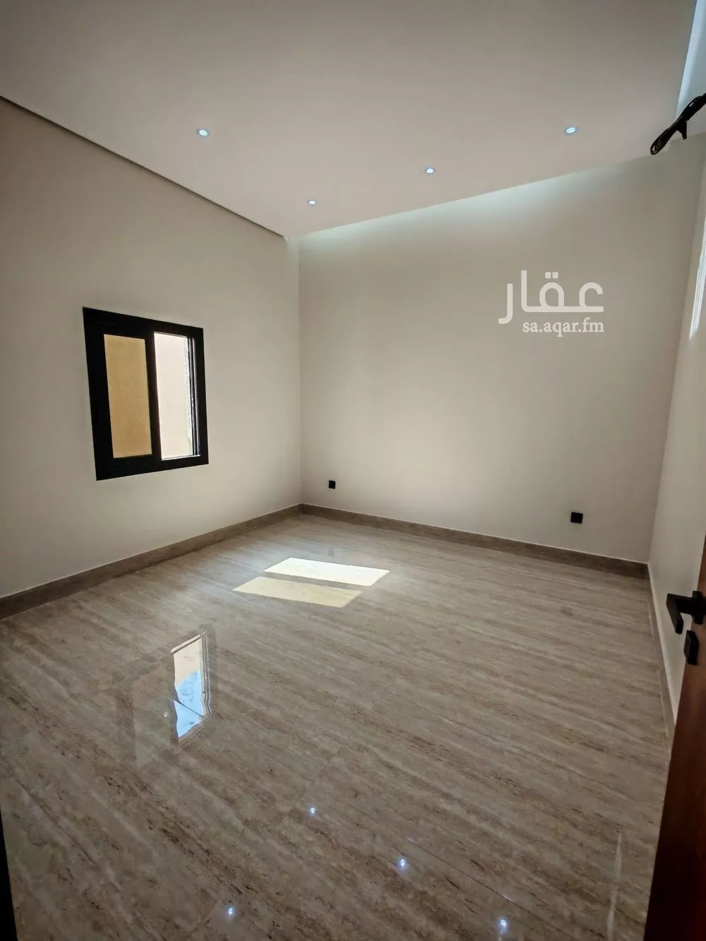 دور 5 غرف في الرمال 7