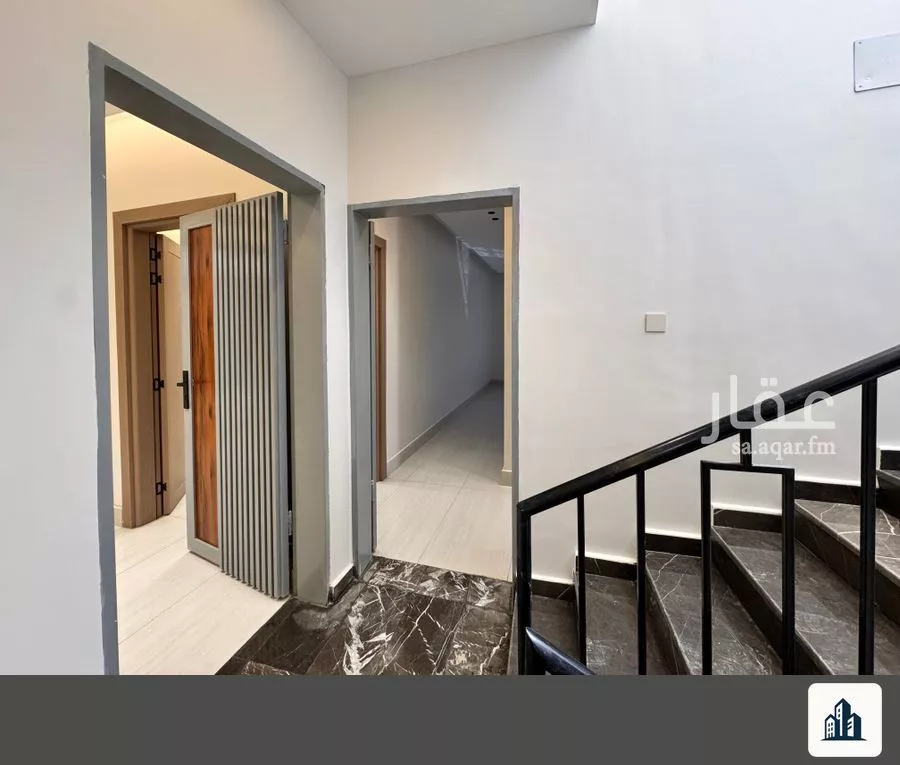 4 bedroom floor in Al Janadriyah 6