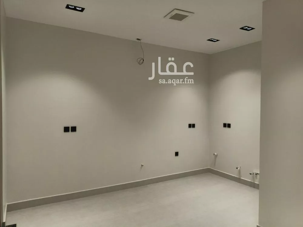3 bedroom floor in As Suwaidi 11