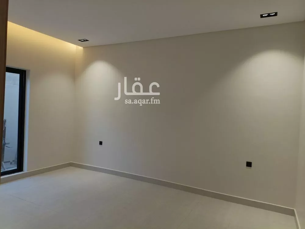 3 bedroom floor in As Suwaidi 6