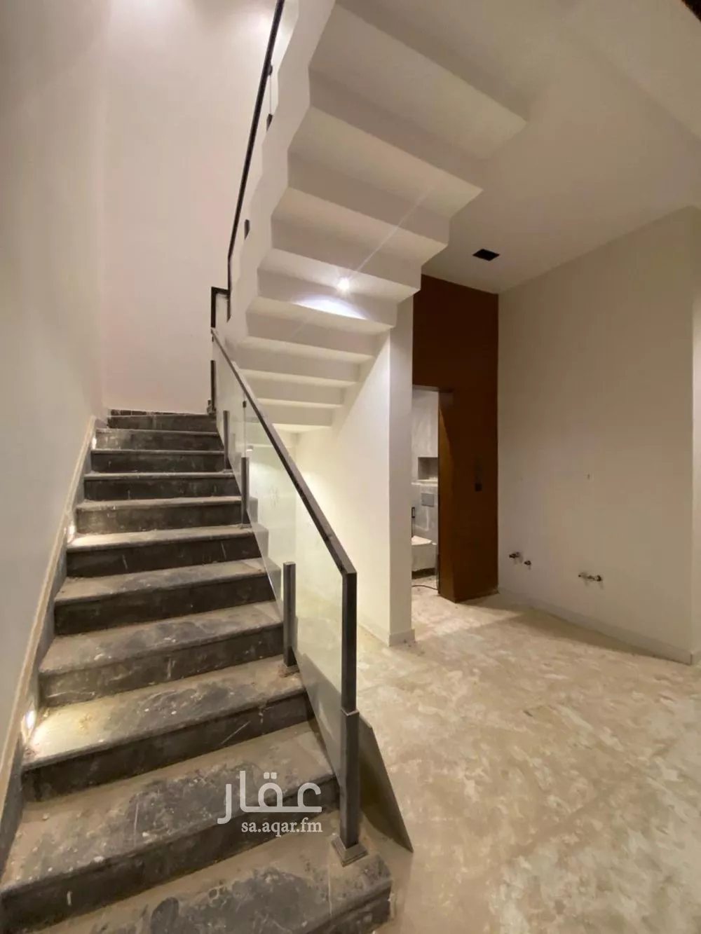 5 bedroom floor in Al Khaleej 5