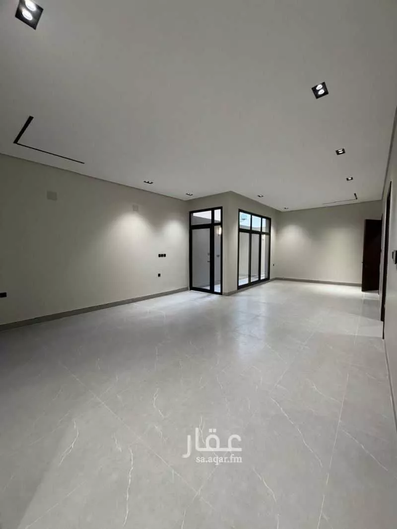 4 bedroom floor in Ishbiliyah 14