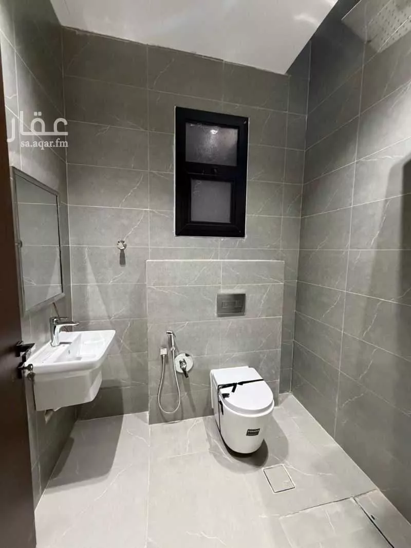 4 bedroom floor in Ishbiliyah 15