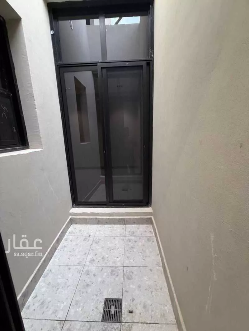 4 bedroom floor in Ishbiliyah 18