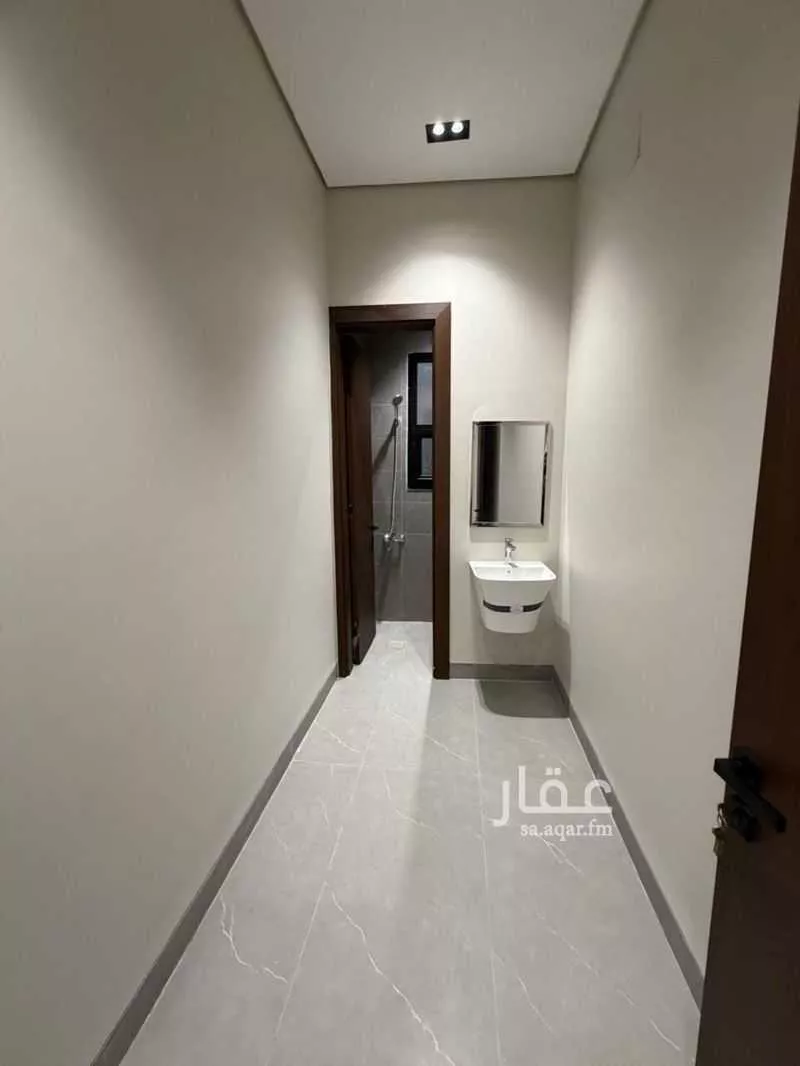 4 bedroom floor in Ishbiliyah 3