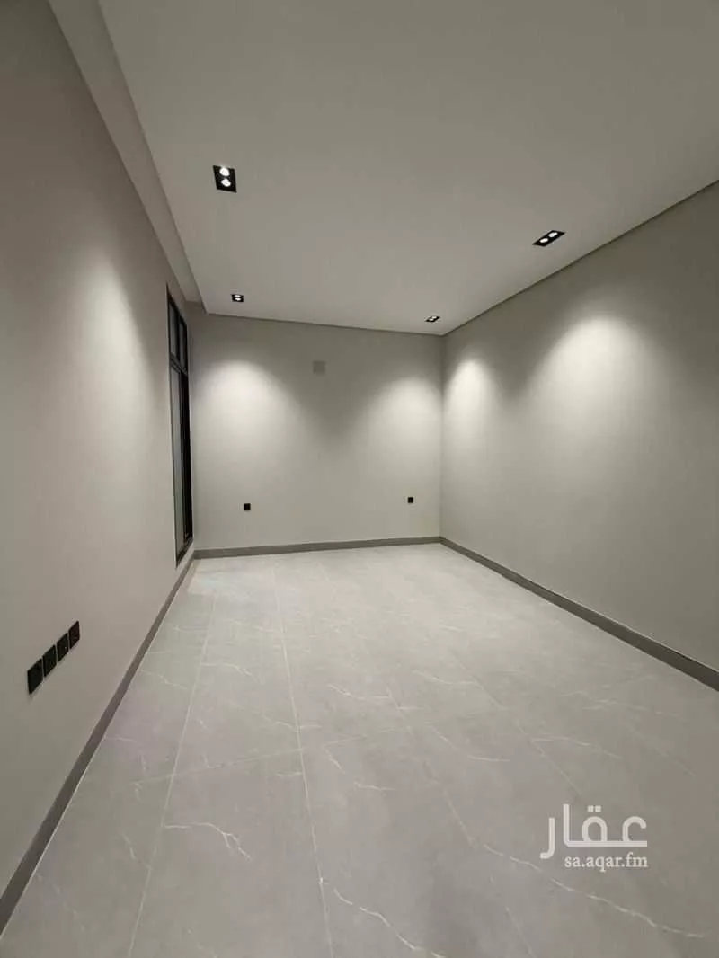4 bedroom floor in Ishbiliyah 5