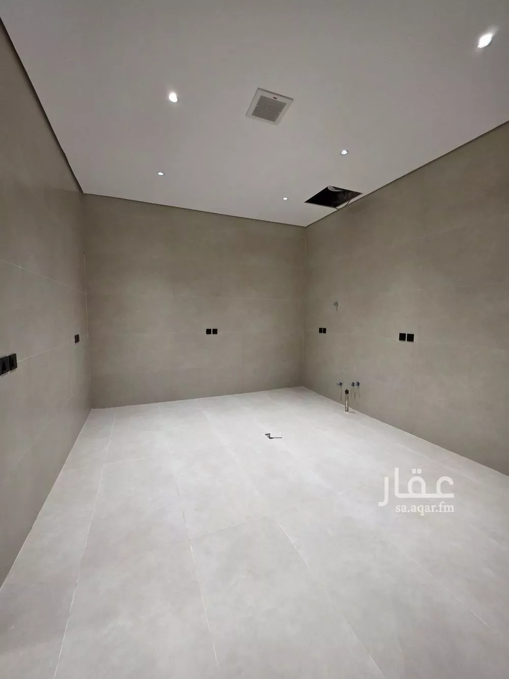 دور 6 غرف في الرمال 19