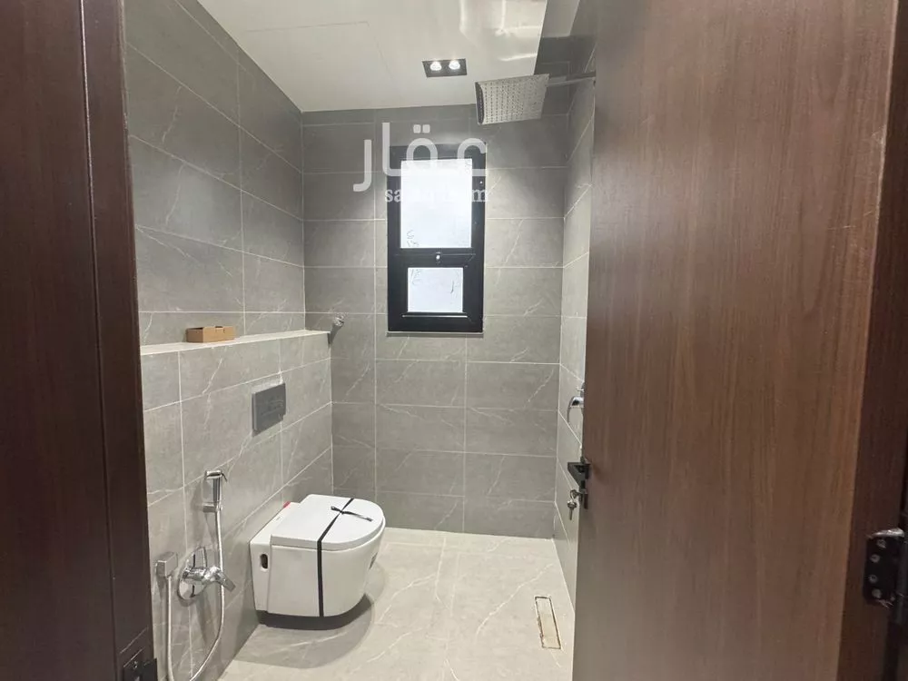 4 bedroom floor in Ishbiliyah 15