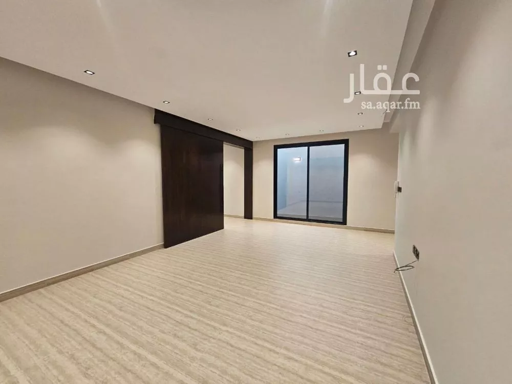 3 bedroom floor in Al Aridh 11
