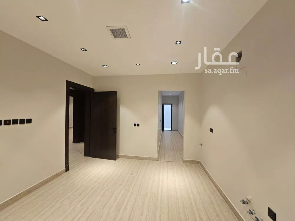 3 bedroom floor in Al Aridh 10
